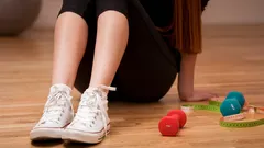 Caminhar com os glúteos contra a dor nas costas: benefícios, técnica e erros comuns