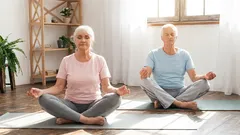 Exercícios de ioga seguros para idosos: o que você deve praticar – e o que deve evitar