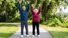 Ginástica matinal depois dos 60: suave, segura e eficaz