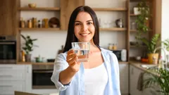 Por que beber 2 litros de água por dia não é para todos e como estabelecer um regime de hidratação